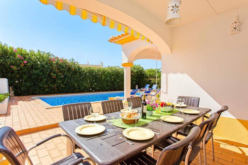 Villa White Sands - Private Oasis, Heated Pool, Beaches & Strip Nearby Albufeira Exterior foto