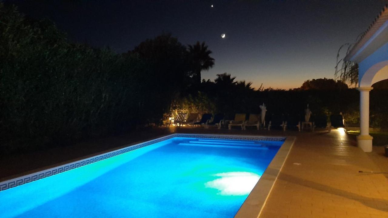 Villa White Sands - Private Oasis, Heated Pool, Beaches & Strip Nearby Albufeira Exterior foto